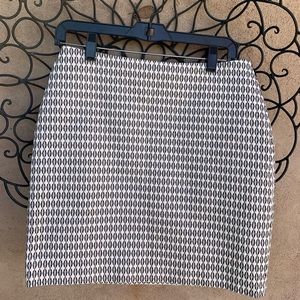 Ann Taylor Black/White Short Skirt